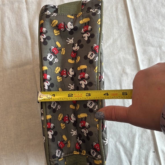Mickey Mouse shoulder bag & cosmetic case Like New - Picture 9 of 9